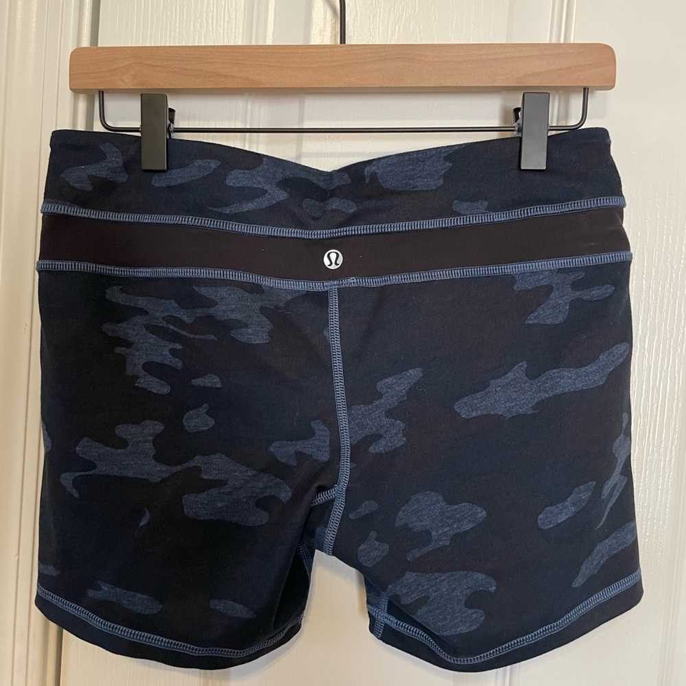 Lululemon wunder under shorts. Size 8. Great for yoga!